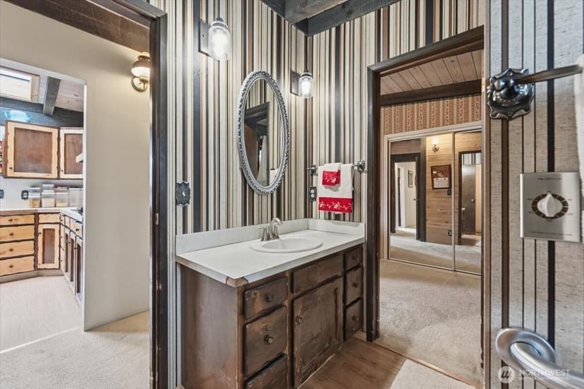 Property photo for 820 W Golf Course Drive, Chelan photo 24