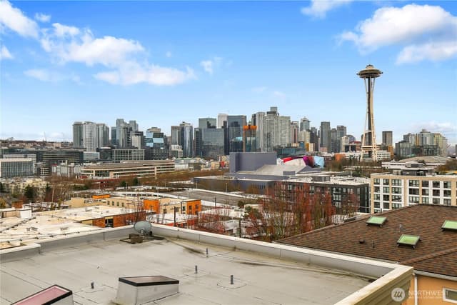 Property photo for 815 2nd Avenue N #A, Seattle photo 2