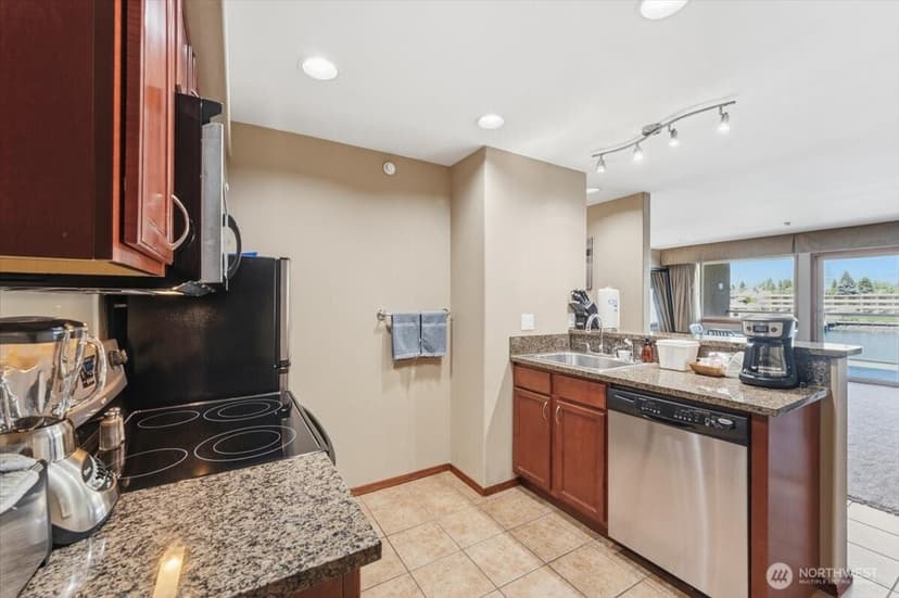 Property photo for 322 W Woodin Avenue #643, Chelan photo 14