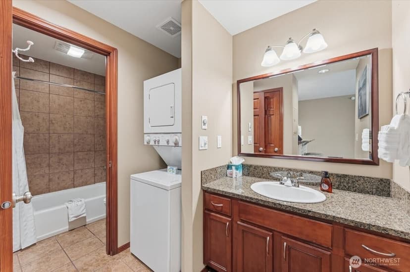 Property photo for 322 W Woodin Avenue #643, Chelan photo 17