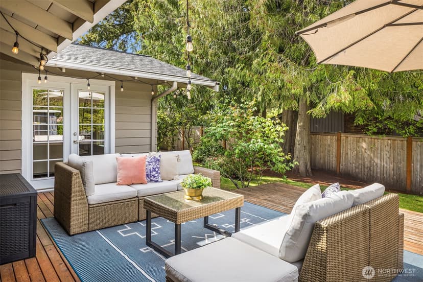 Property photo for 8320 SE 62nd Street, Mercer Island photo 32