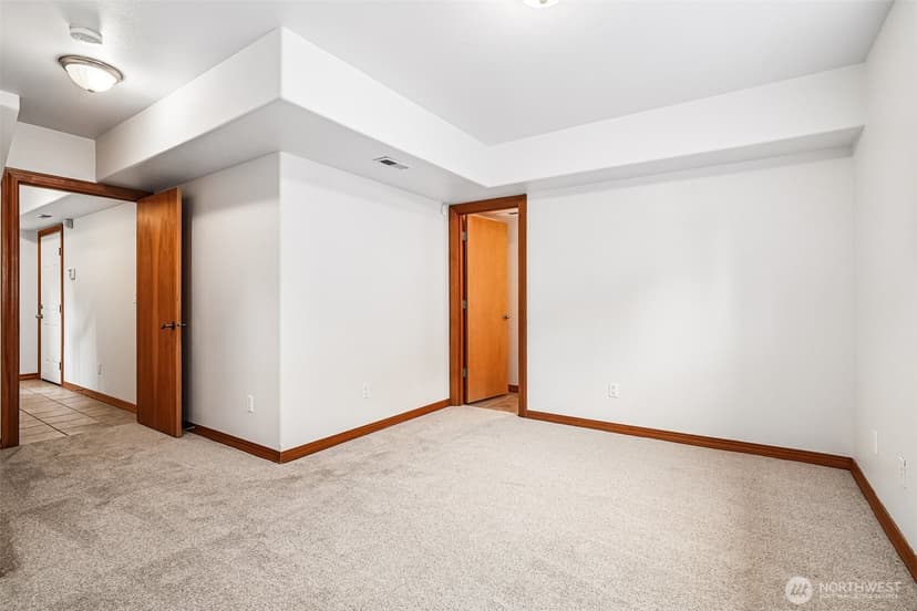 Property photo for 4530 5th Drive SE, Everett photo 22