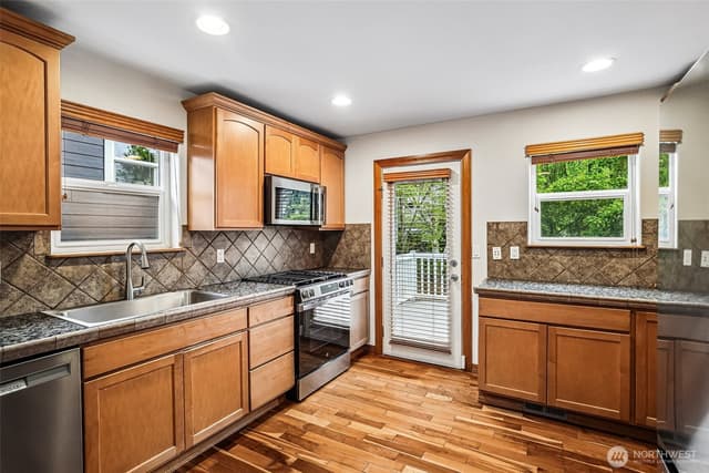 Property photo for 4530 5th Drive SE, Everett photo 5