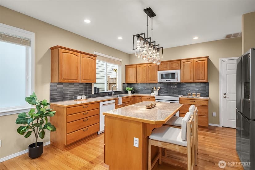 Property photo for 2802 144th Place SW, Lynnwood photo 8