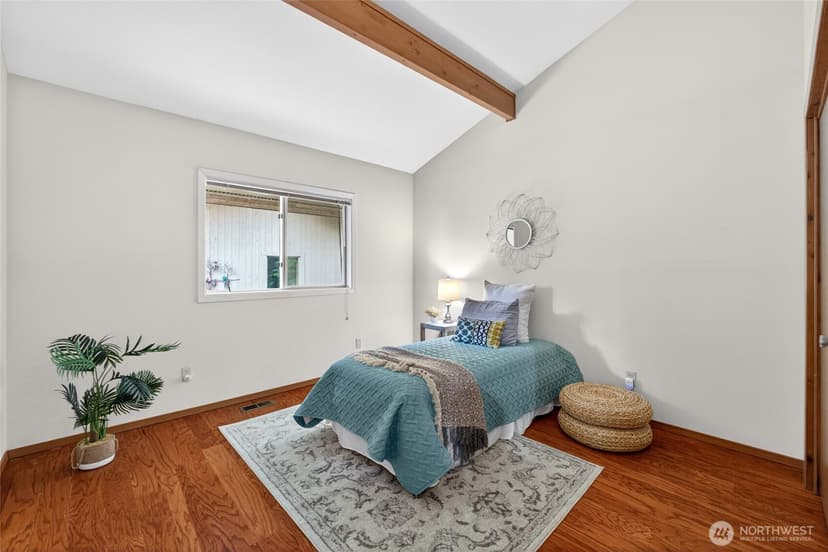 Property photo for 10427 Sunrise Beach Drive NW, Gig Harbor photo 15