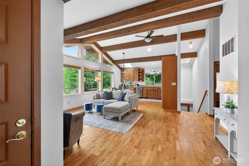 Property photo for 10427 Sunrise Beach Drive NW, Gig Harbor photo 5
