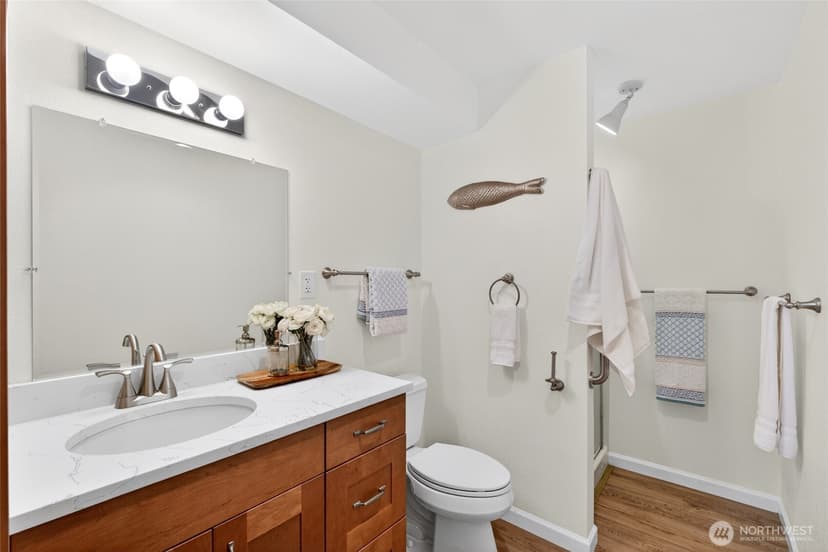 Property photo for 10427 Sunrise Beach Drive NW, Gig Harbor photo 23