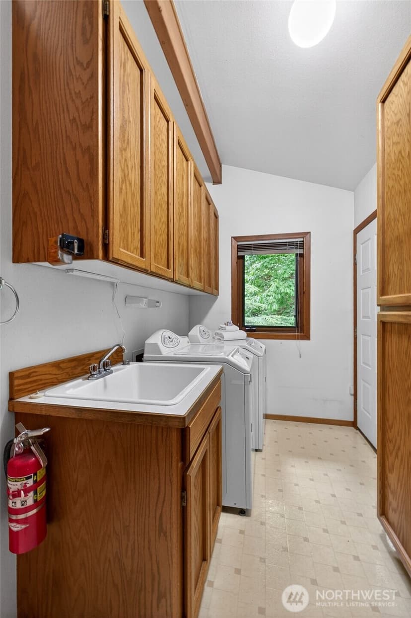 Property photo for 10427 Sunrise Beach Drive NW, Gig Harbor photo 17