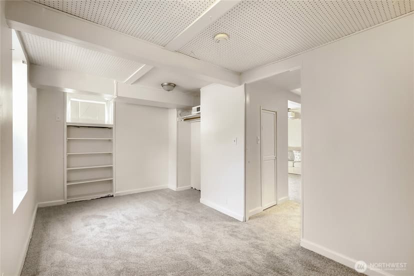 Property photo for 5755 25th Avenue NE, Seattle photo 31