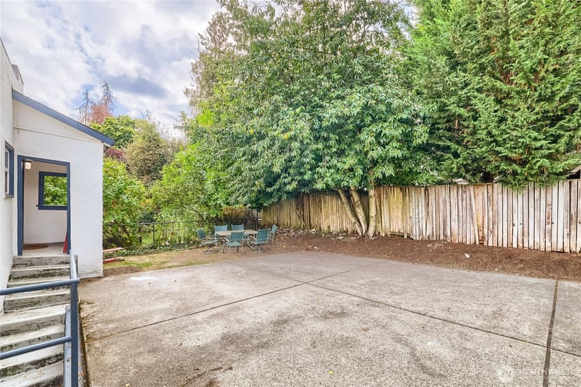 Property photo for 5755 25th Avenue NE, Seattle photo 35