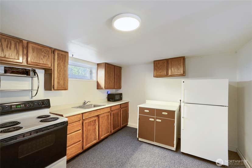 Property photo for 5755 25th Avenue NE, Seattle photo 26