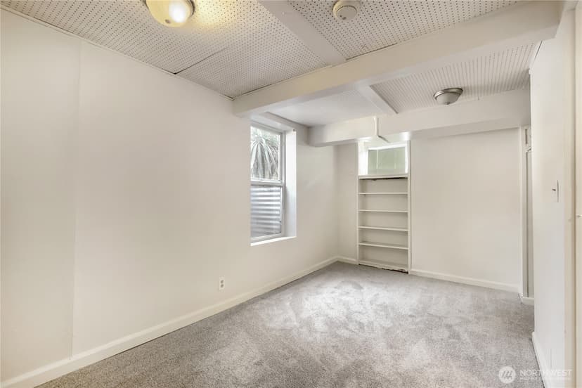 Property photo for 5755 25th Avenue NE, Seattle photo 30