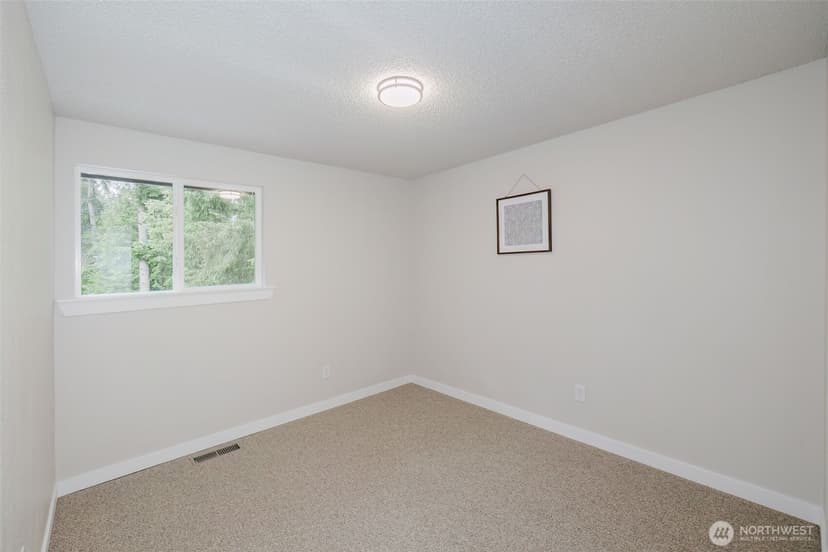 Property photo for 3827 Roosevelt Street NE, Bremerton photo 25