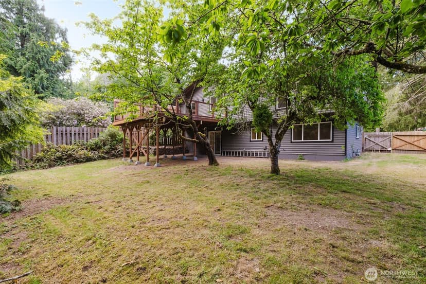 Property photo for 3827 Roosevelt Street NE, Bremerton photo 37