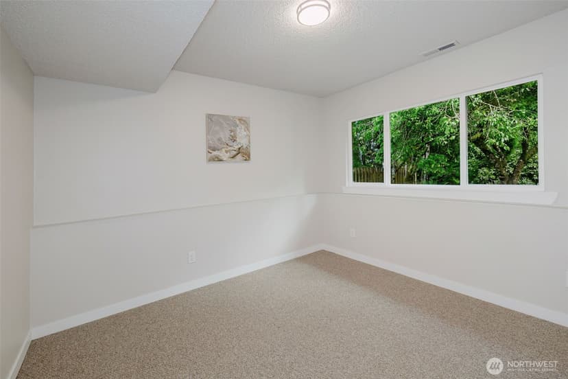 Property photo for 3827 Roosevelt Street NE, Bremerton photo 31