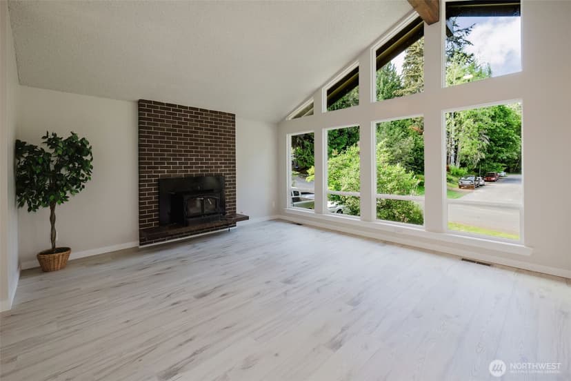 Property photo for 3827 Roosevelt Street NE, Bremerton photo 11