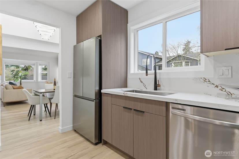 Property photo for 8828 NE 152nd Street, Kenmore photo 13