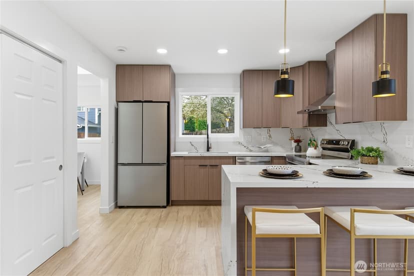 Property photo for 8828 NE 152nd Street, Kenmore photo 12