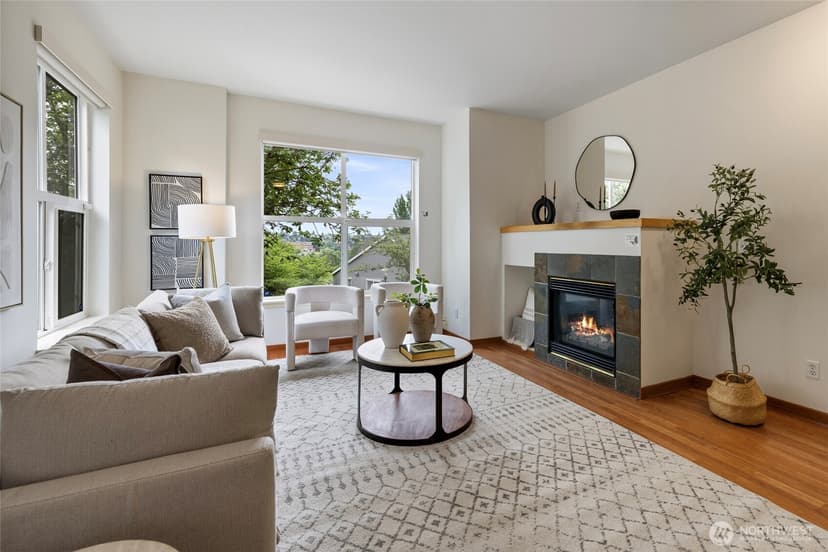 Property photo for 1501 Cherrylane Avenue S #1501, Seattle photo 3