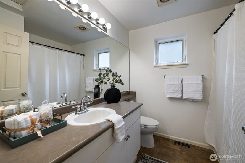 Property photo for 1501 Cherrylane Avenue S #1501, Seattle photo 28
