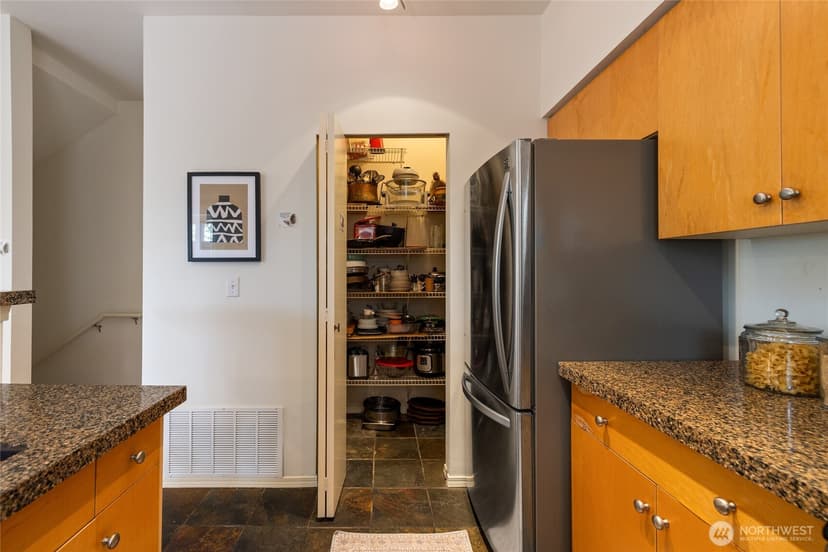 Property photo for 1501 Cherrylane Avenue S #1501, Seattle photo 15