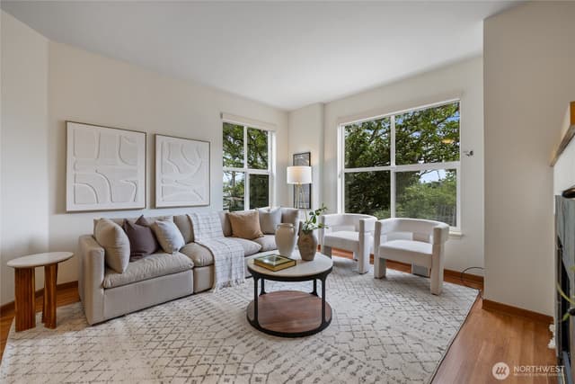 Property photo for 1501 Cherrylane Avenue S #1501, Seattle photo 4