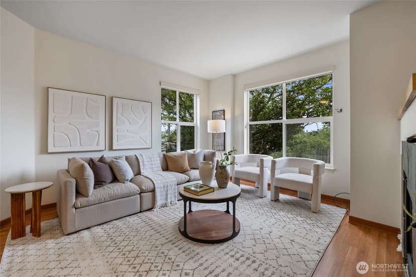 Property photo for 1501 Cherrylane Avenue S #1501, Seattle photo 4