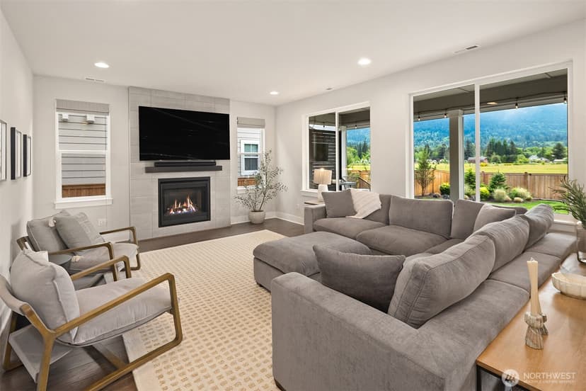 Property photo for 1503 Glacier Avenue SE, North Bend photo 15