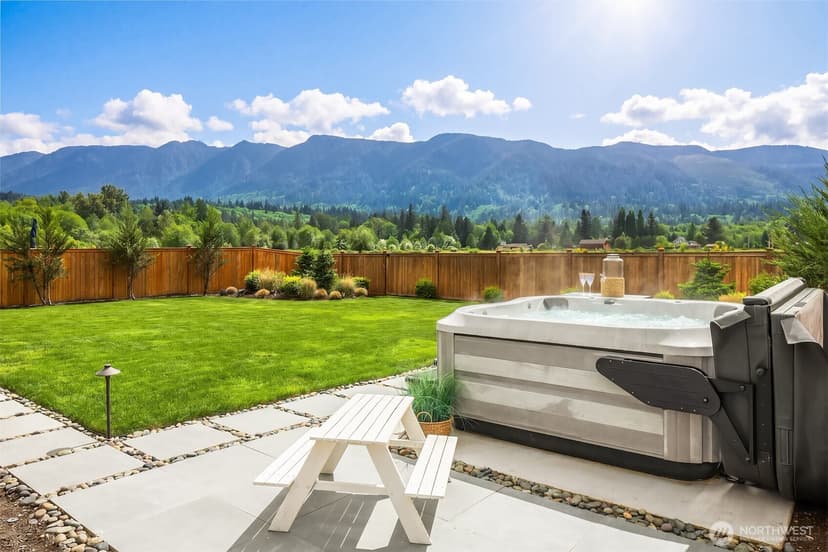 Property photo for 1503 Glacier Avenue SE, North Bend photo 4