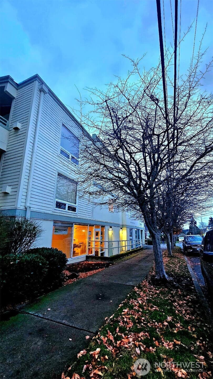 Property photo for 6300 32nd Avenue NW #C106, Seattle photo 13