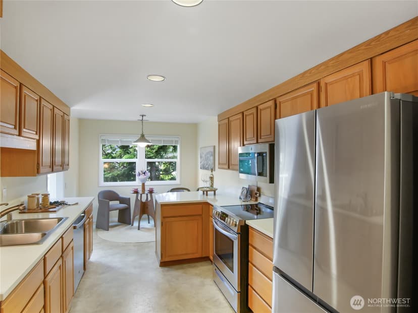Property photo for 22471 SE 42nd Terrace #2204, Issaquah photo 13