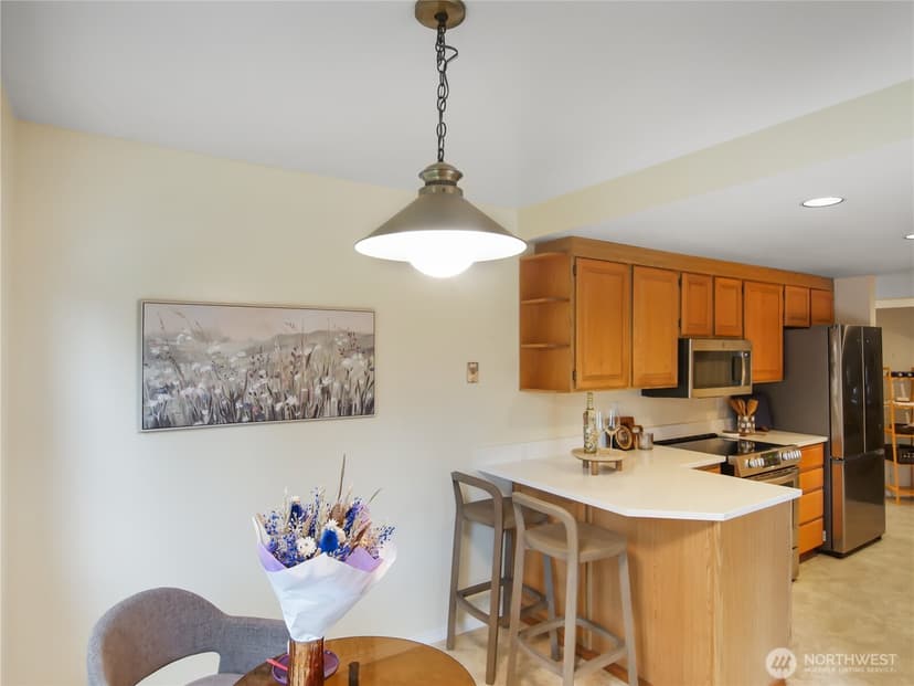Property photo for 22471 SE 42nd Terrace #2204, Issaquah photo 12