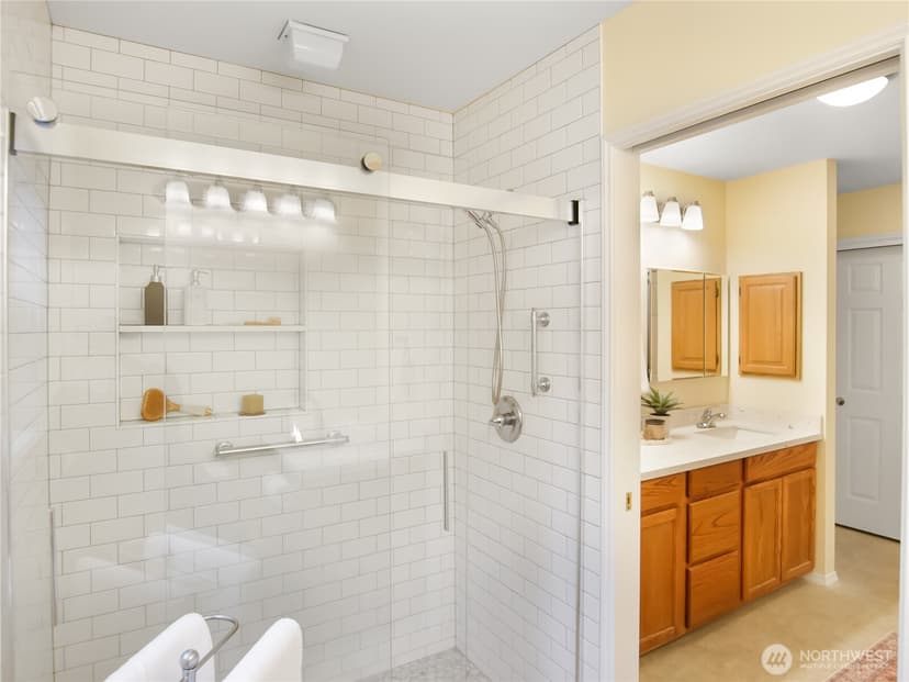 Property photo for 22471 SE 42nd Terrace #2204, Issaquah photo 20
