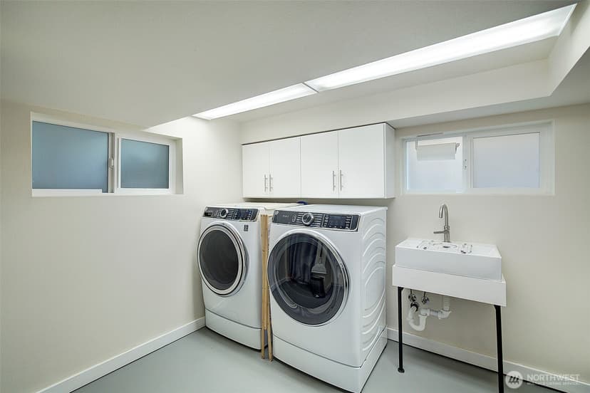 Property photo for 8451 35th Avenue SW, Seattle photo 30