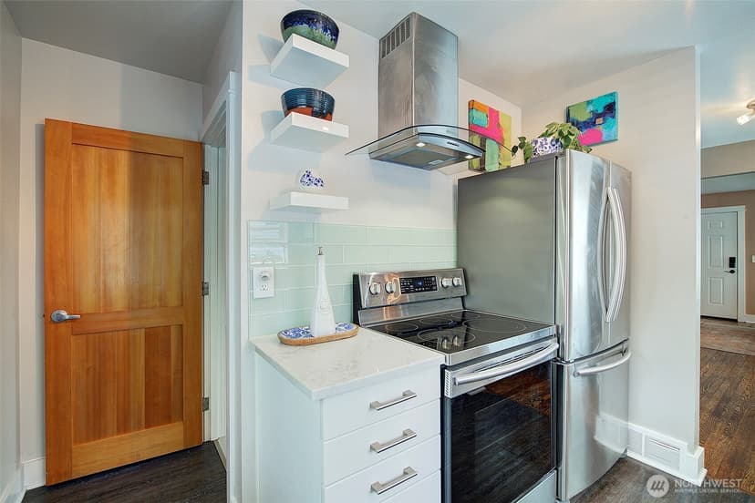 Property photo for 8451 35th Avenue SW, Seattle photo 13