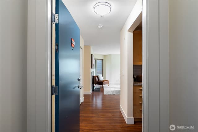 Property photo for 711 E Denny Way #206, Seattle photo 3