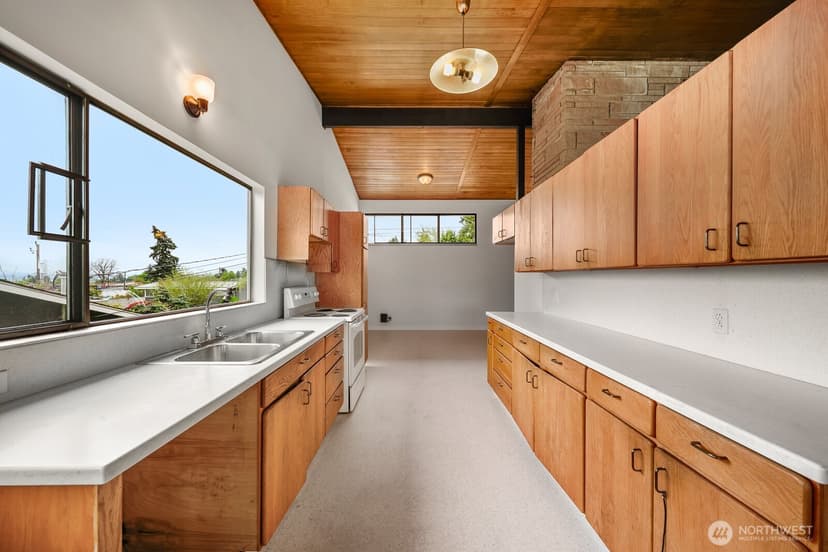 Property photo for 2512 S Raymond Street, Seattle photo 7