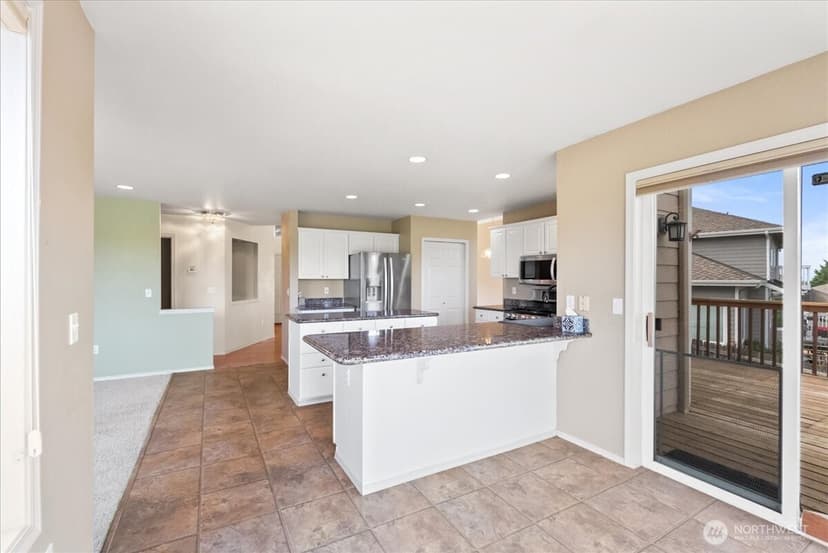 Property photo for 5131 Chinook Drive NE, Tacoma photo 12