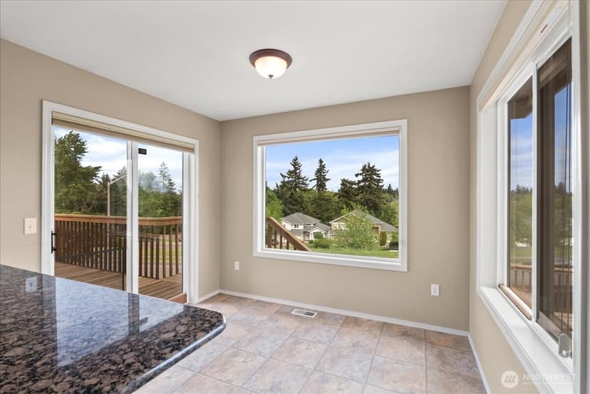Property photo for 5131 Chinook Drive NE, Tacoma photo 13