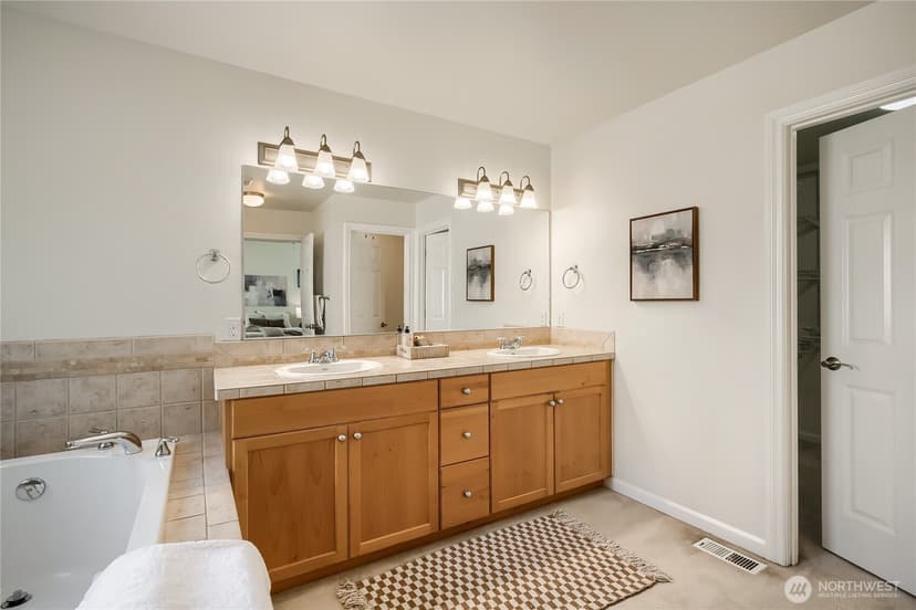 Property photo for 27419 237th Ave Avenue SE, Maple Valley photo 16