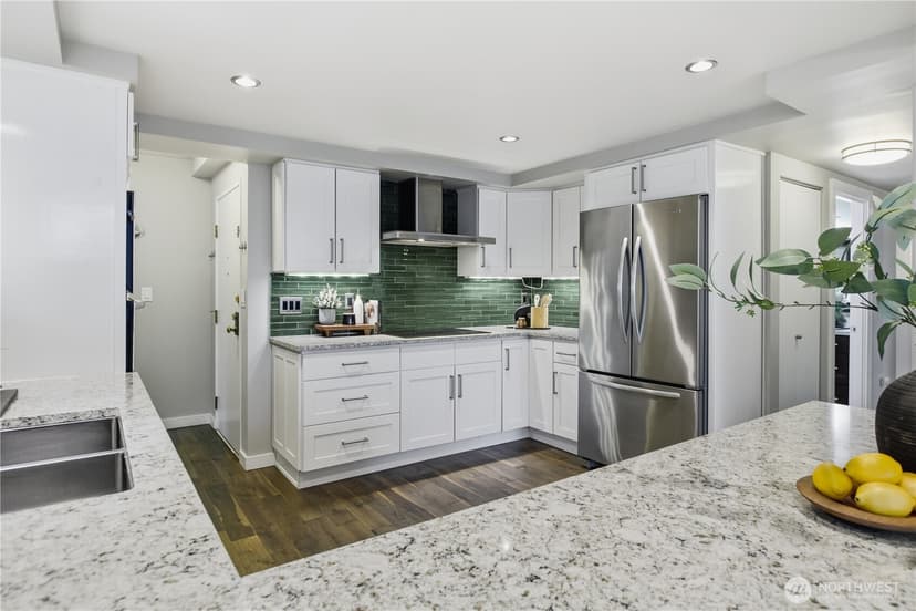 Property photo for 2100 3rd Avenue #2606, Seattle photo 17