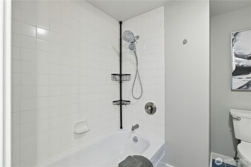 Property photo for 2100 3rd Avenue #2606, Seattle photo 23