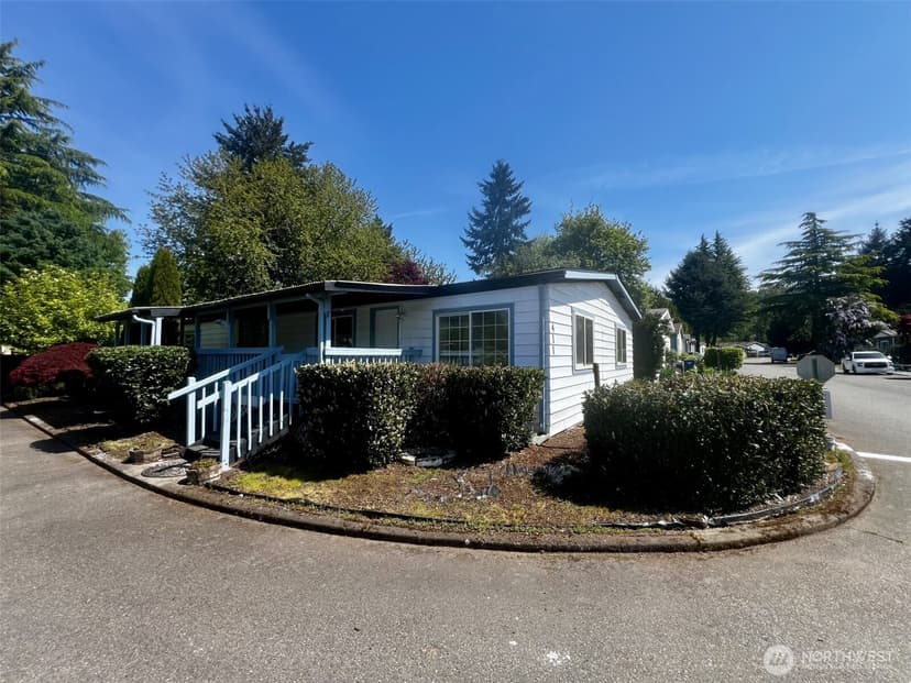 Property photo for 4248 A St SE #411, Auburn photo 2