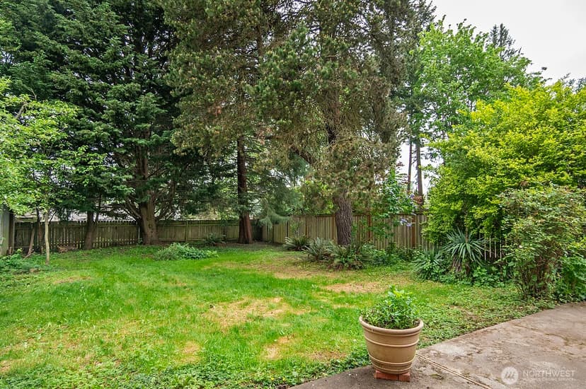 Property photo for 14019 36th Avenue NE, Seattle photo 18