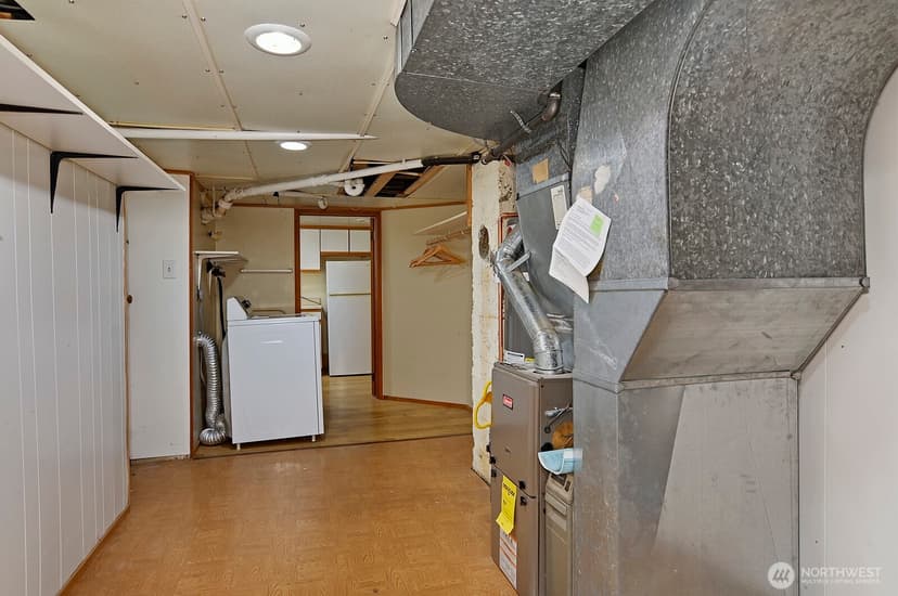 Property photo for 14019 36th Avenue NE, Seattle photo 13