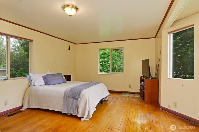 Property photo for 14019 36th Avenue NE, Seattle photo 7