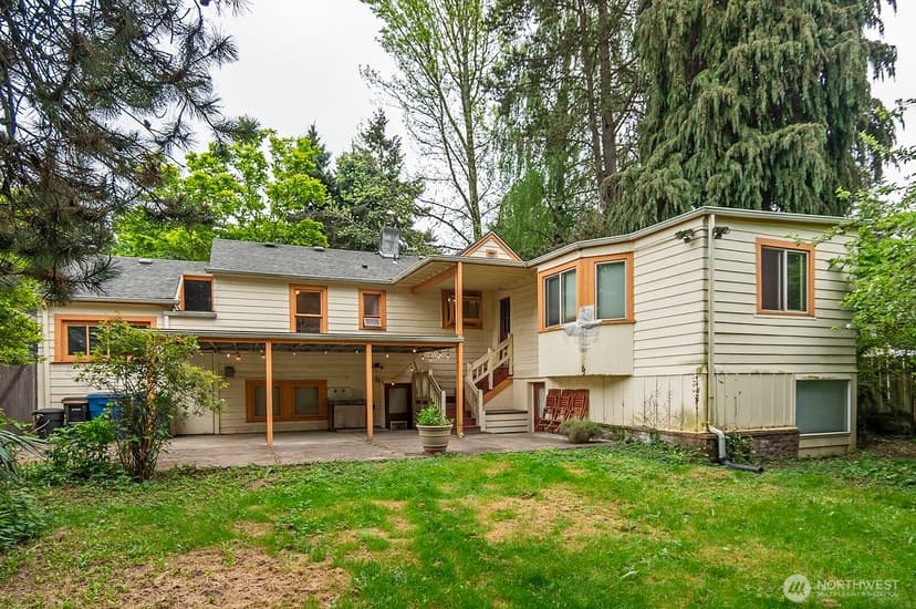 Property photo for 14019 36th Avenue NE, Seattle photo 21