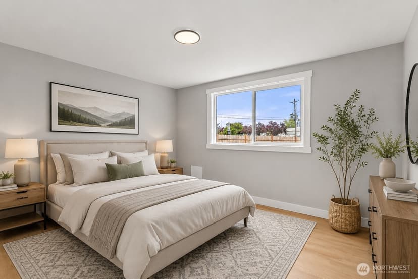 Property photo for 10621 Cronins Drive SW, Lakewood photo 8