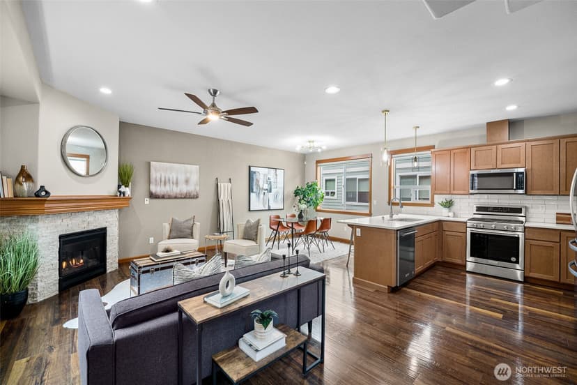 Property photo for 7109 Rainier Drive #G, Everett photo 3