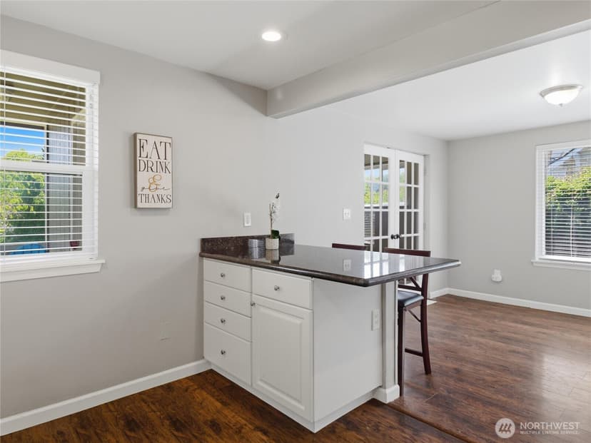 Property photo for 1025 S Prospect Street, Tacoma photo 15